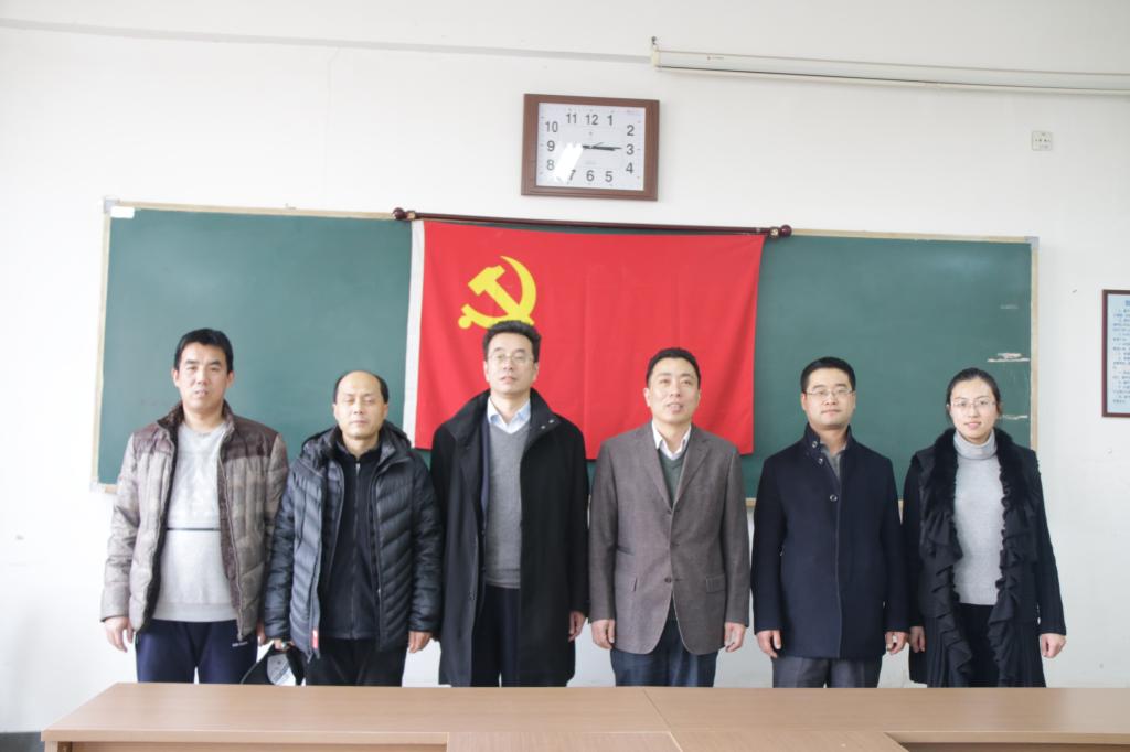 新一届总支部委员会委员(李希亮同志出国)